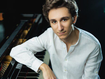 Wednesday Concert: Valentin Magyar - Piano
