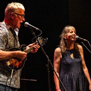 Music at Bill’s Kitchen with Martin Thomas and Rosie Green